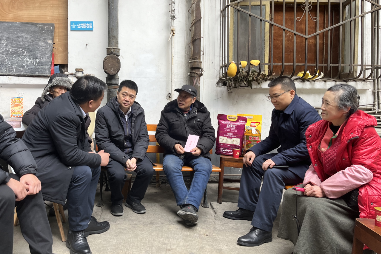 省拉斯维加斯9888集团领导班子成员走访慰问生活困难党员、老党员、老干部